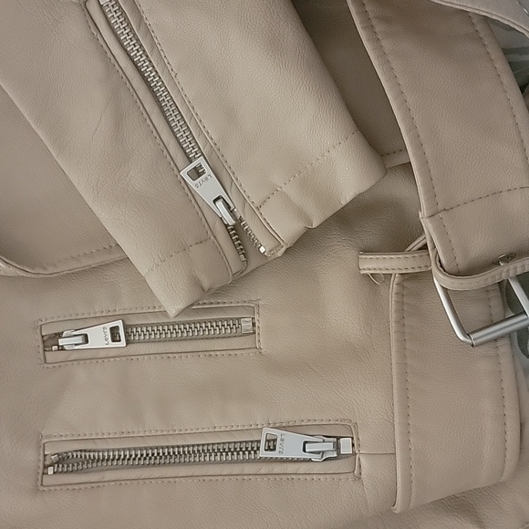 ***Sold***Genuine Levi Vegan Leather Jacket - Picture 3 of 4